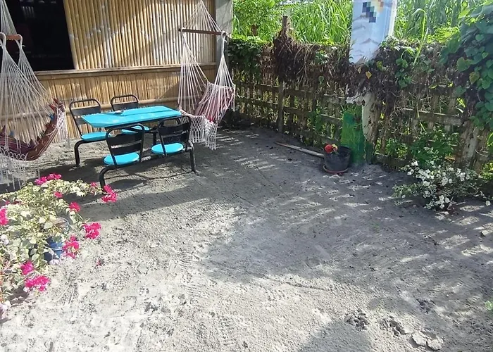 Hostal Camping Sin Fronteras Mompiche