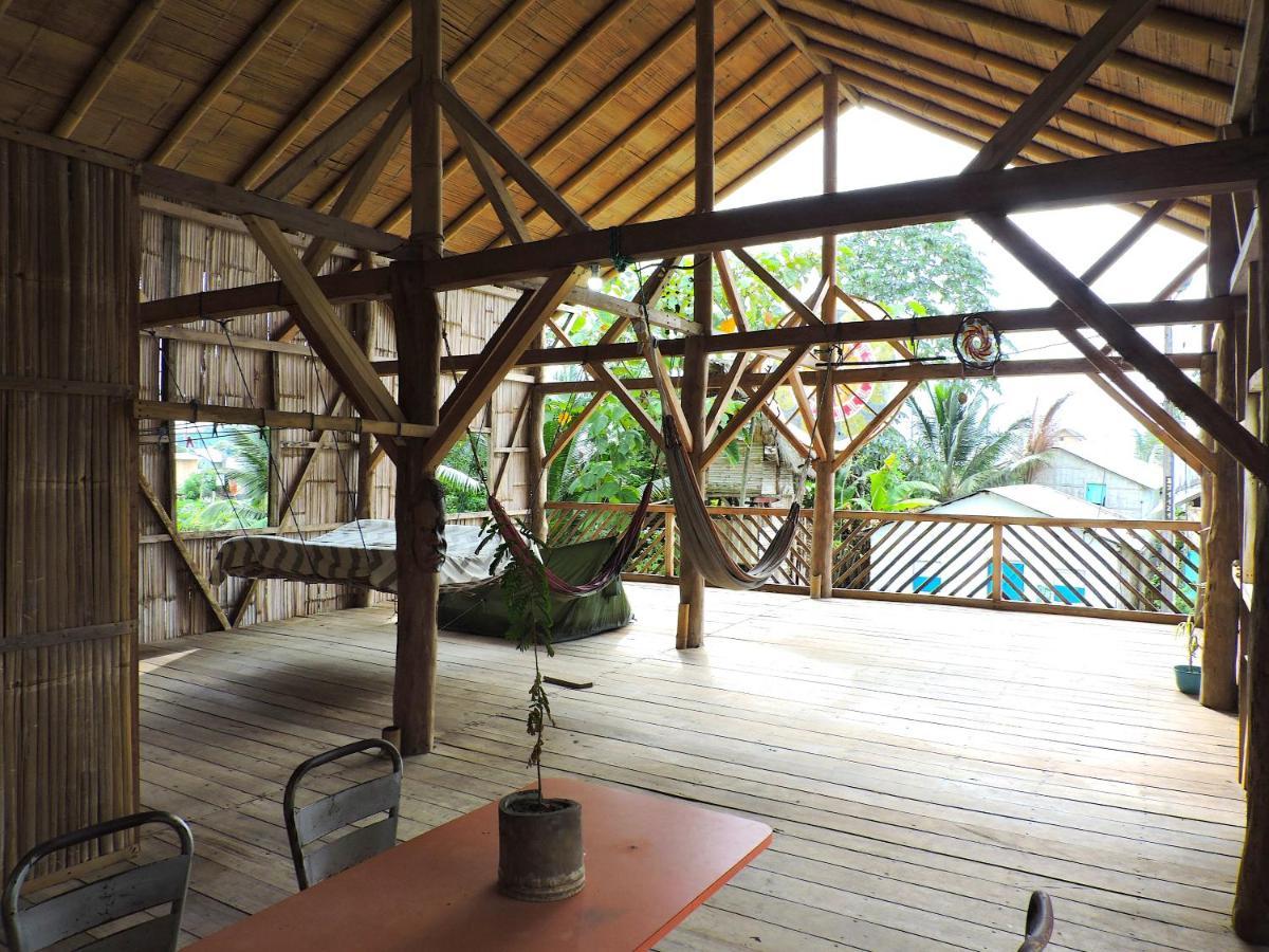 Campsite Sin Fronteras Mompiche